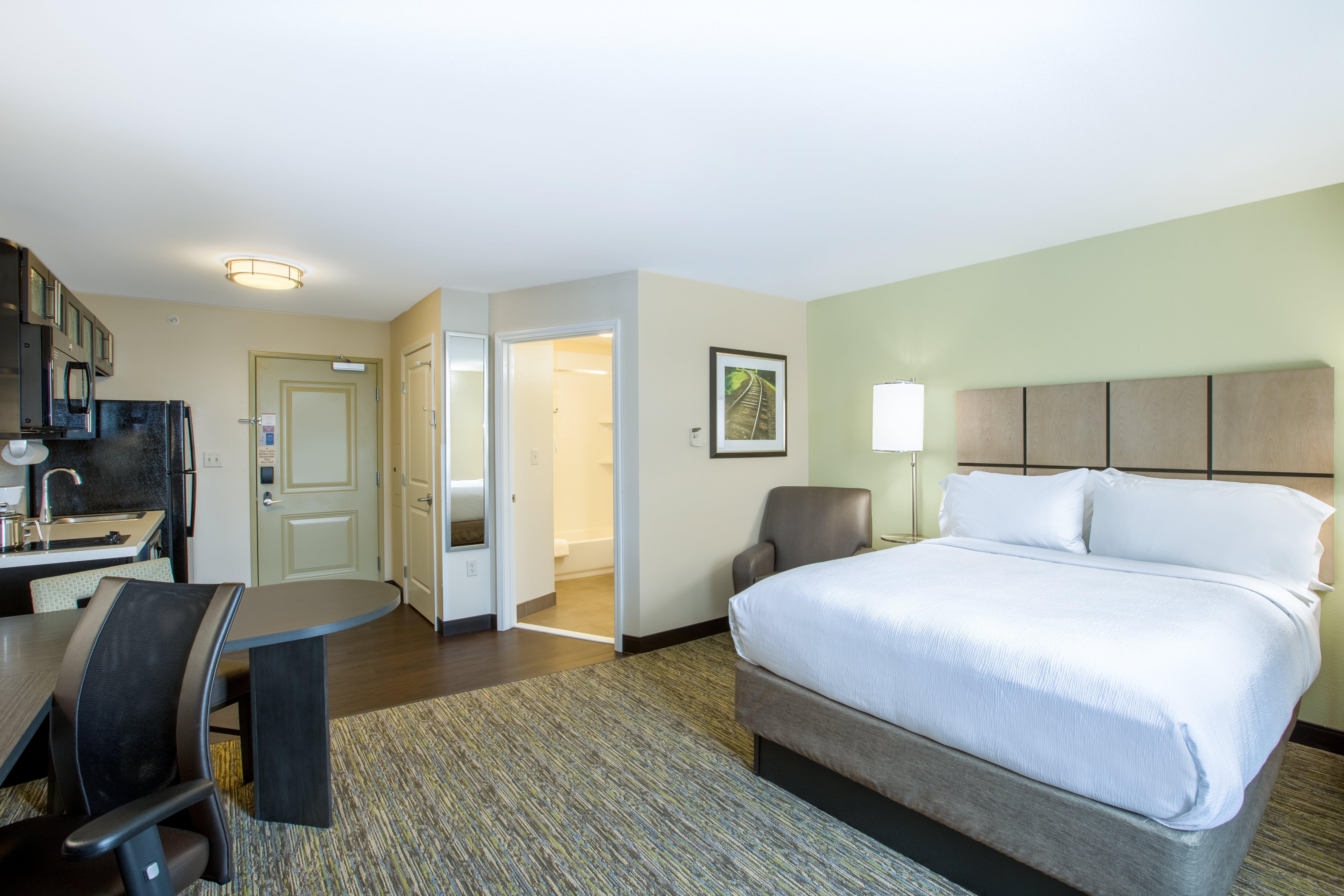 Candlewood Suites Bellevue Exterior photo