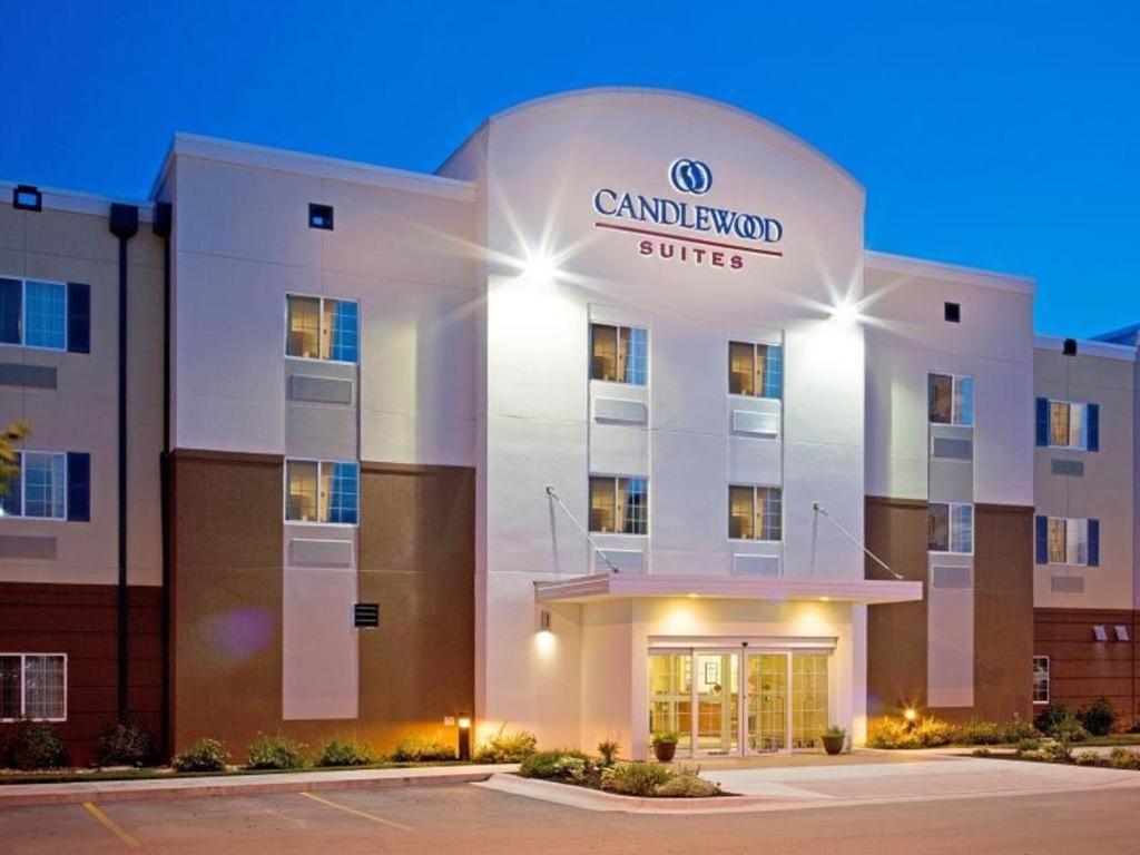 Candlewood Suites Bellevue Exterior photo