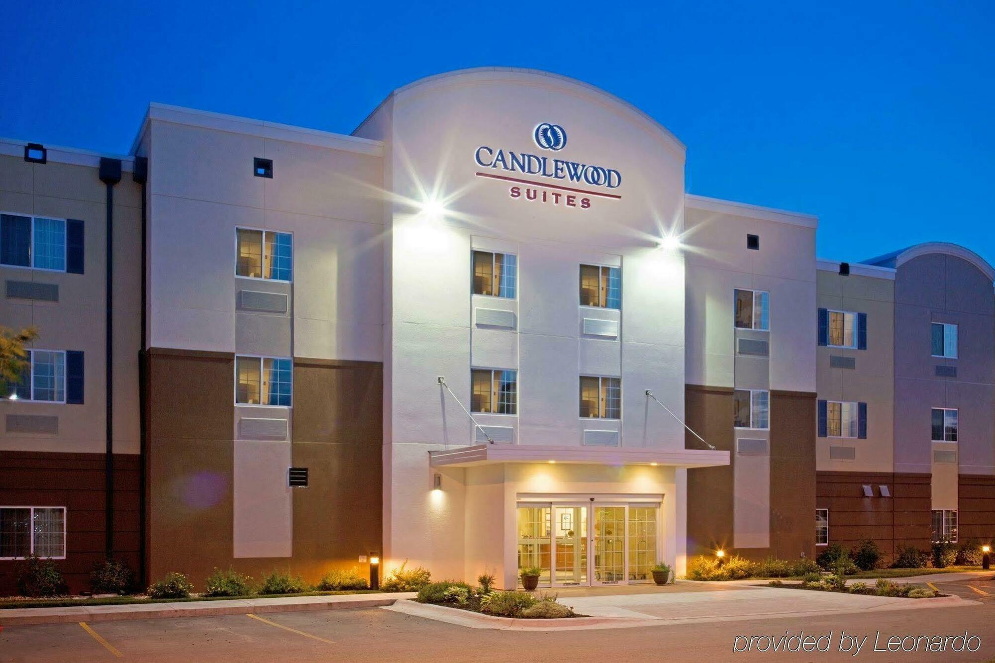 Candlewood Suites Bellevue Exterior photo